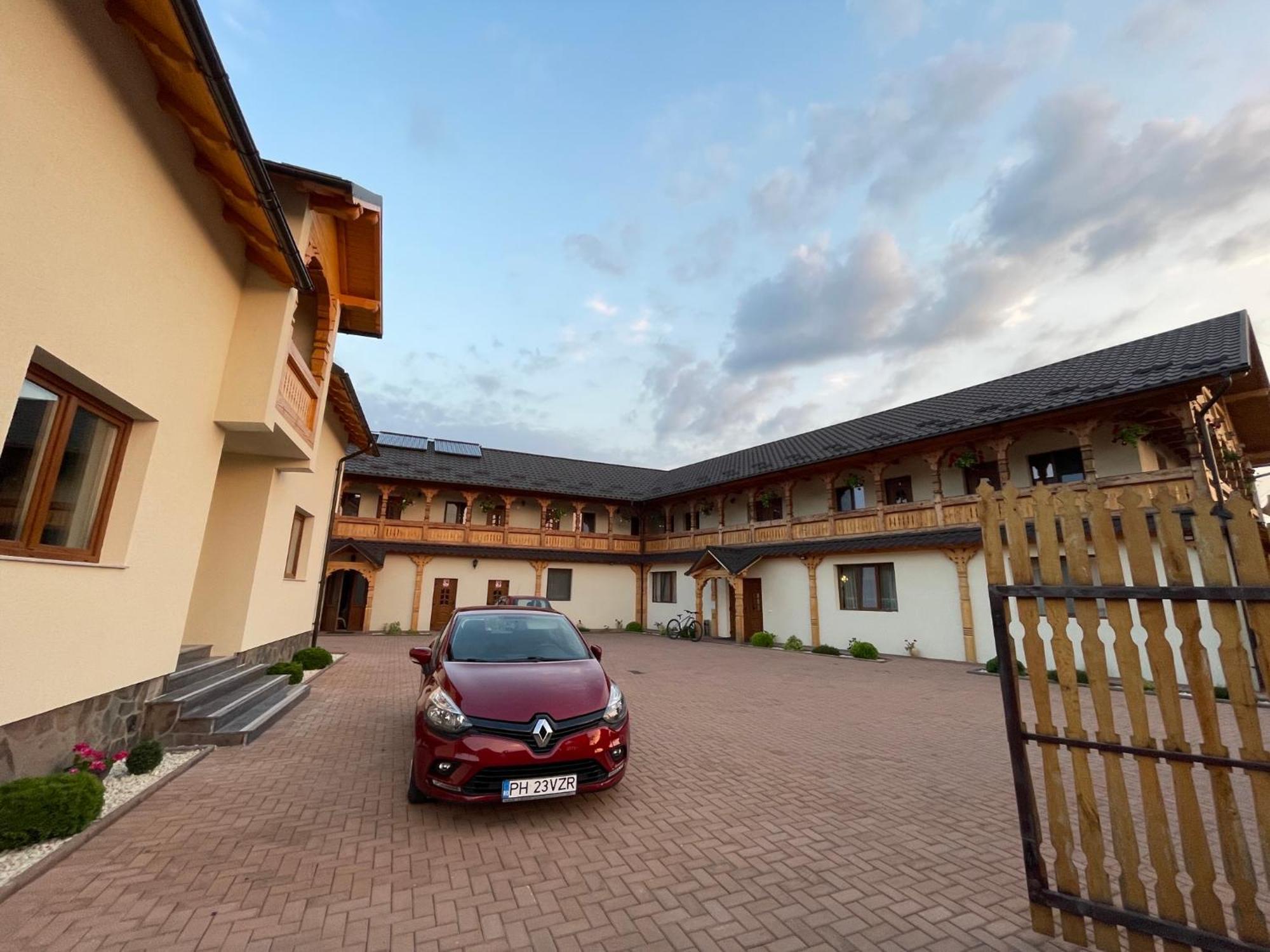 Pensiunea Valea Muntelui Bîrsana Exterior photo